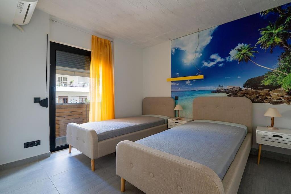Central, Parking, Play Area, 1km To The Sea Apartment