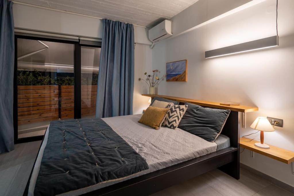 Apartment Central, Parking, Play Area, 1km To The Sea *