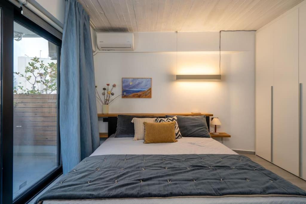 Central, Parking, Play Area, 1km To The Sea *