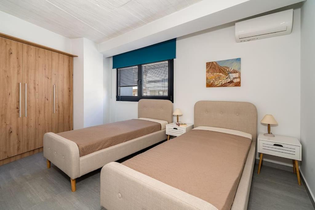 Central, Parking, Play Area, 1km To The Sea Apartment *