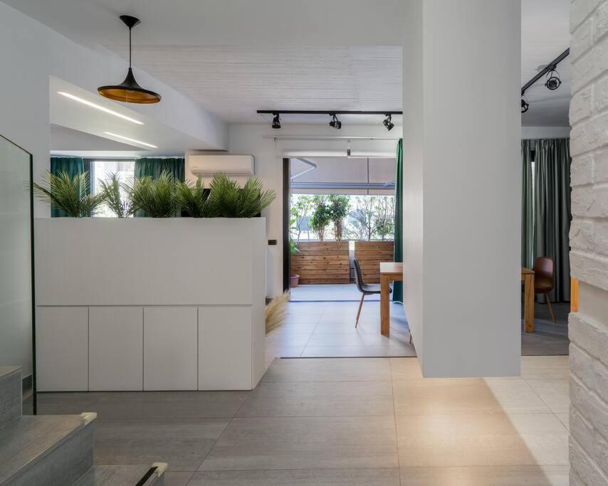 Central, Parking, Play Area, 1km To The Sea Apartment *